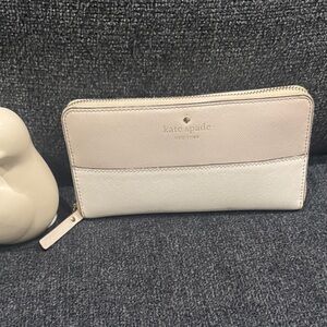 Kate Spade Beige and White Zip Wallet